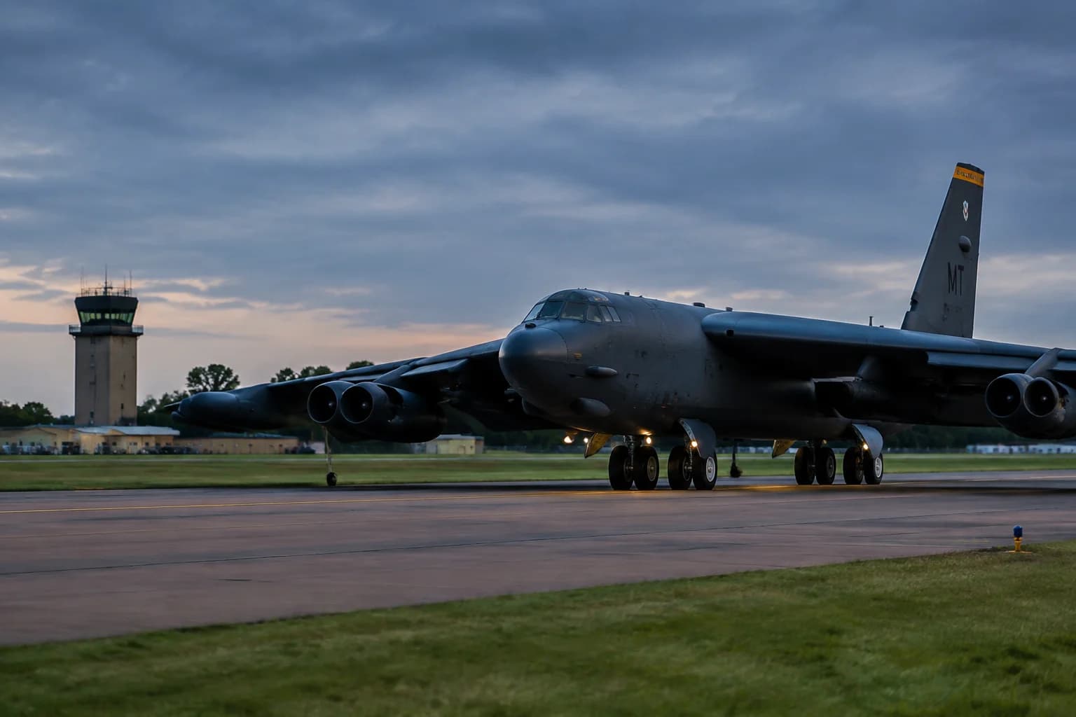 Daily Agent photo for: US Returns All Bombers from RAF Fairford After Security Investigation